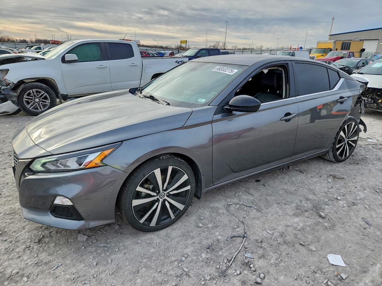 2022 NISSAN ALTIMA