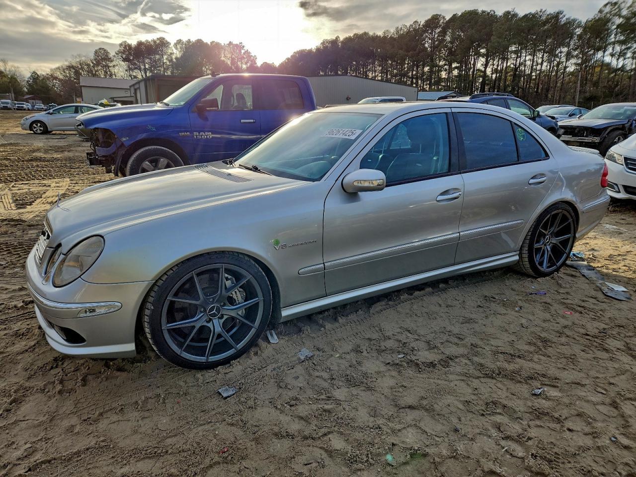 2005 MERCEDES-BENZ E-Class