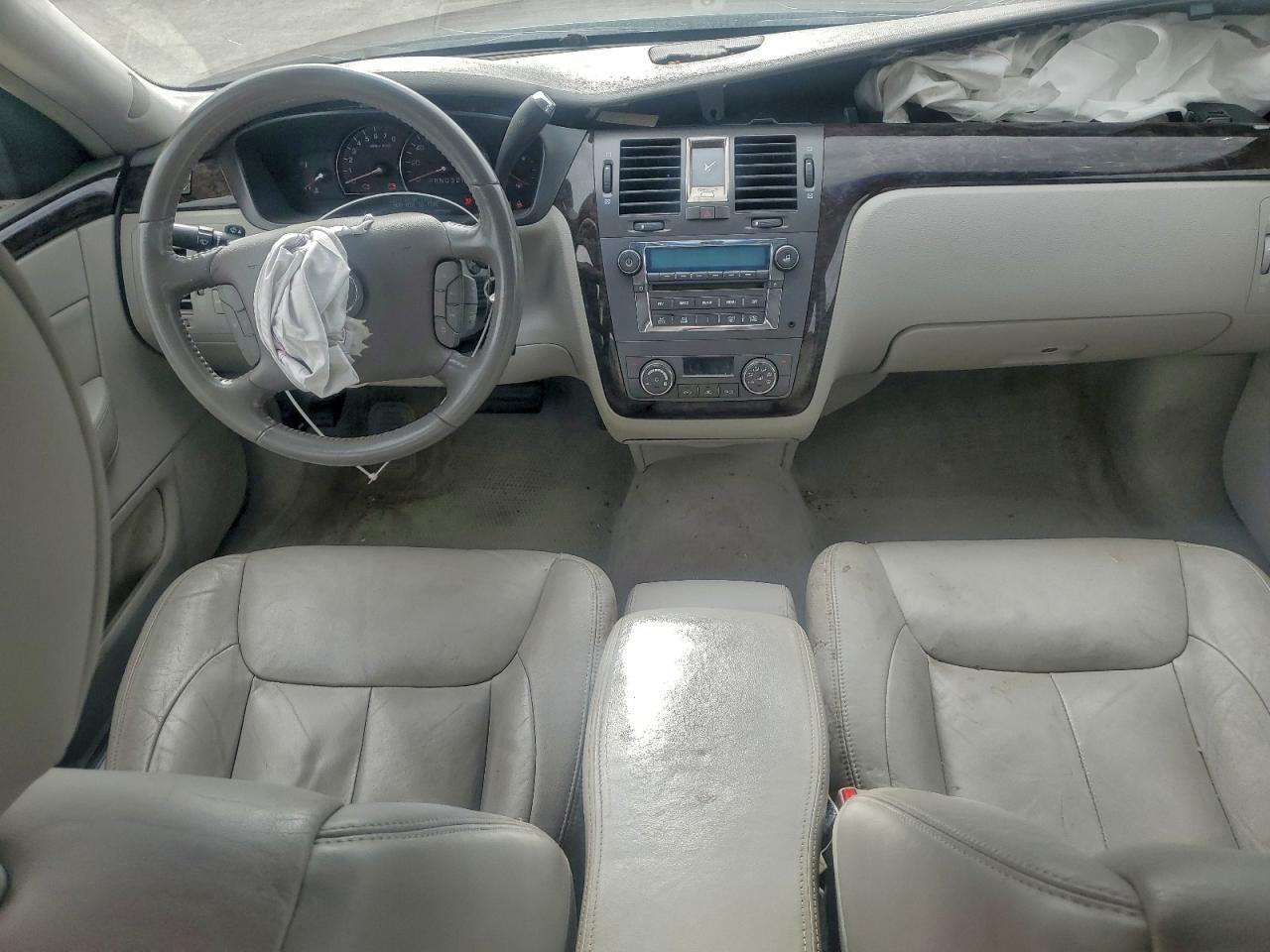 2010 CADILLAC DTS