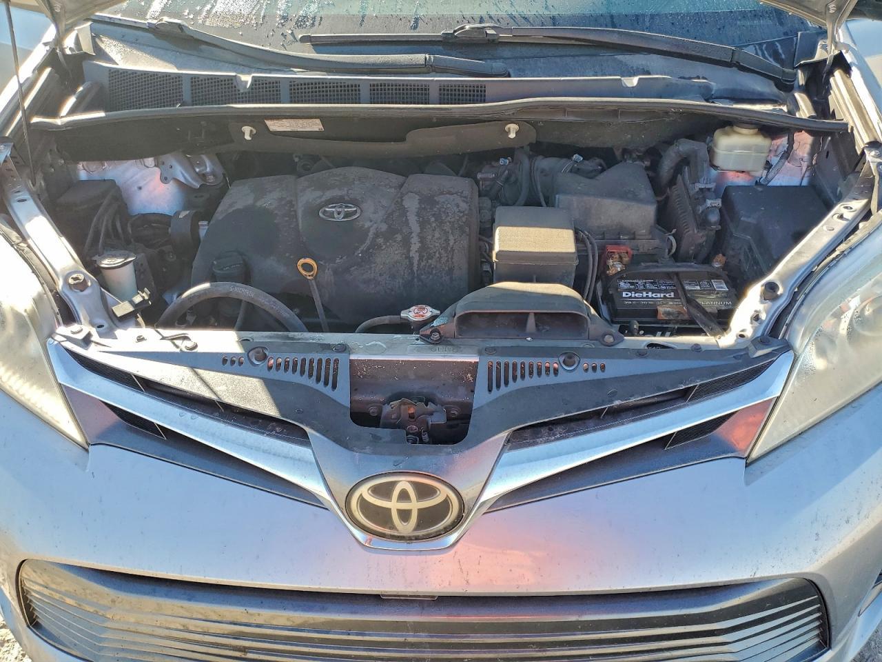 2018 TOYOTA SIENNA