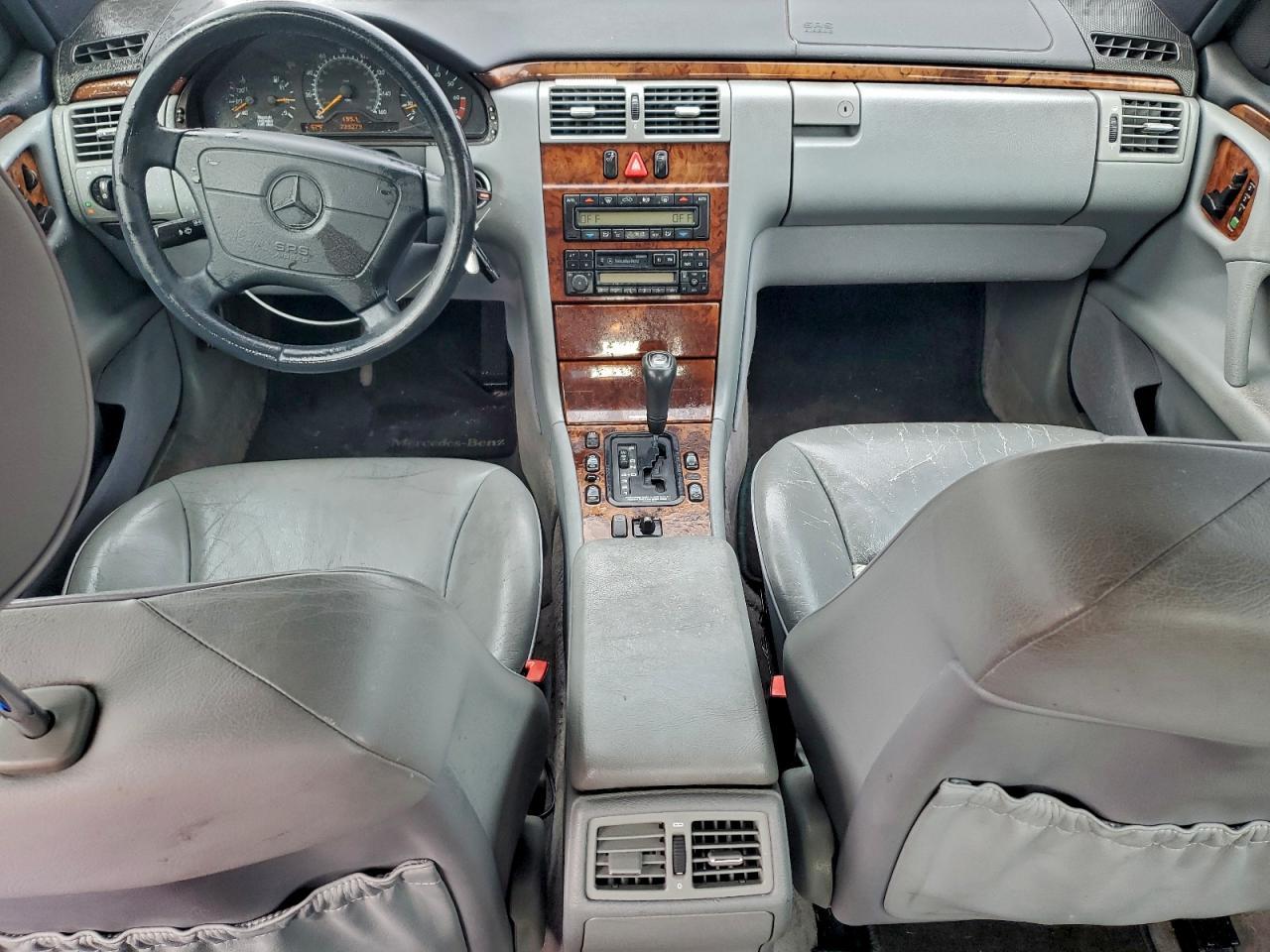 1998 MERCEDES-BENZ E-Class