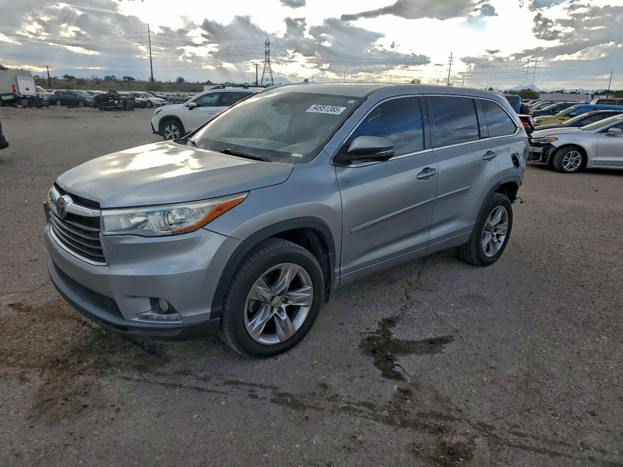 2015 TOYOTA HIGHLANDER