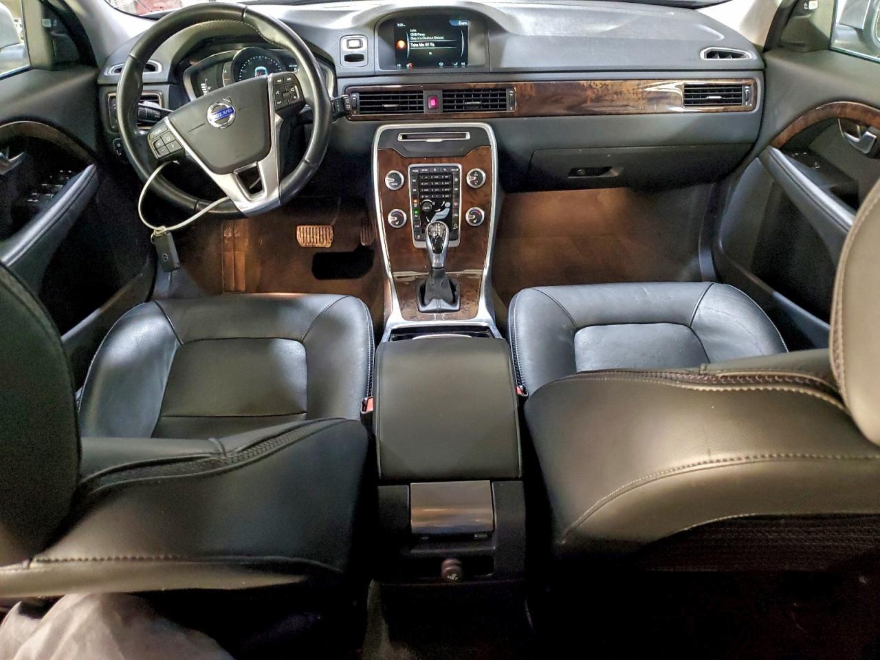 2015 VOLVO XC70