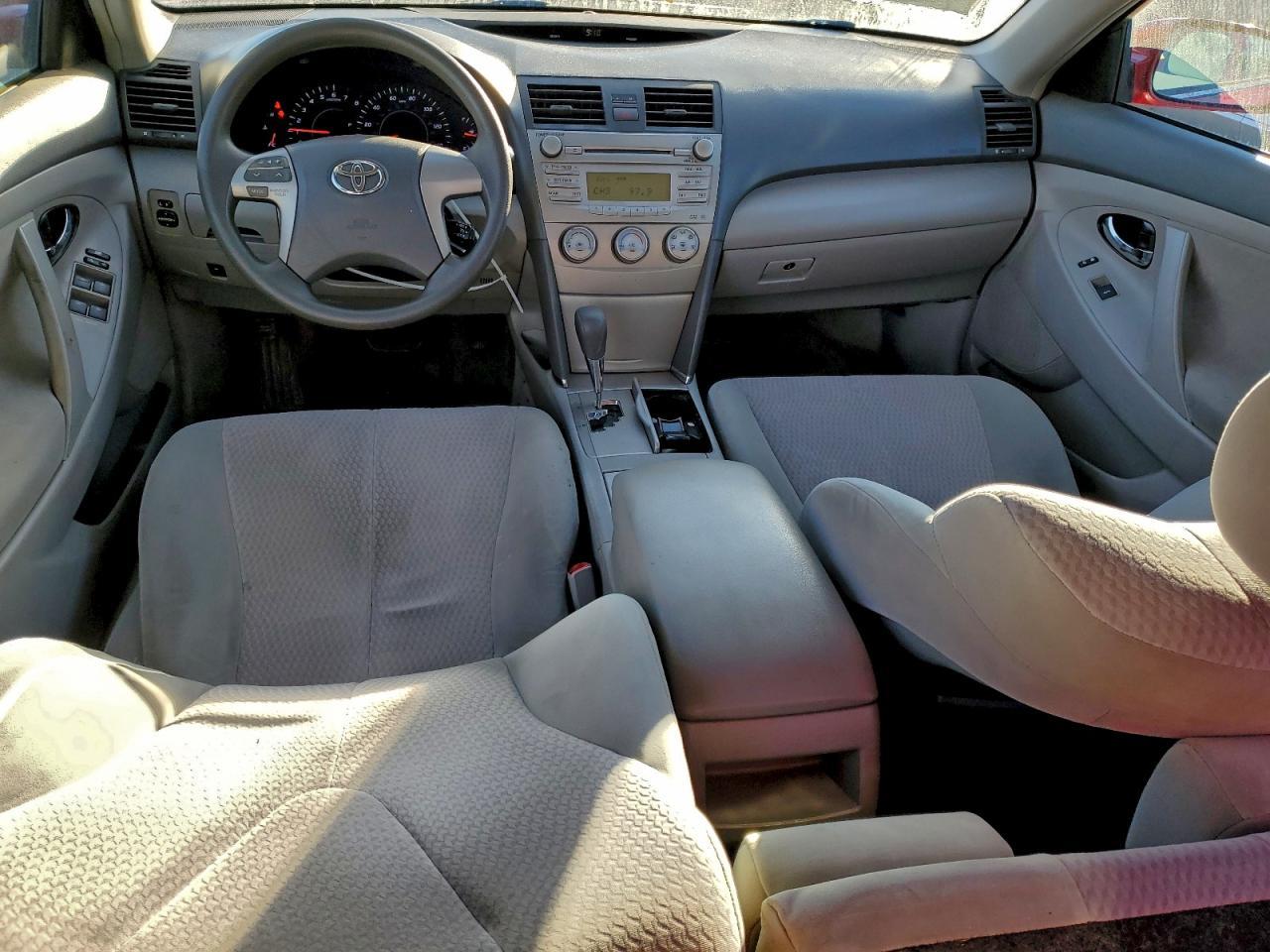 2010 TOYOTA CAMRY