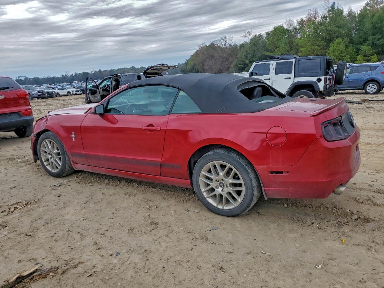 2013 FORD MUSTANG