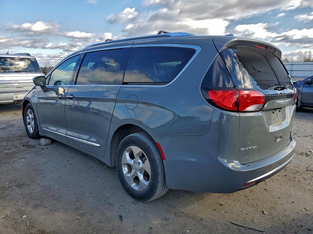 2020 CHRYSLER Pacifica