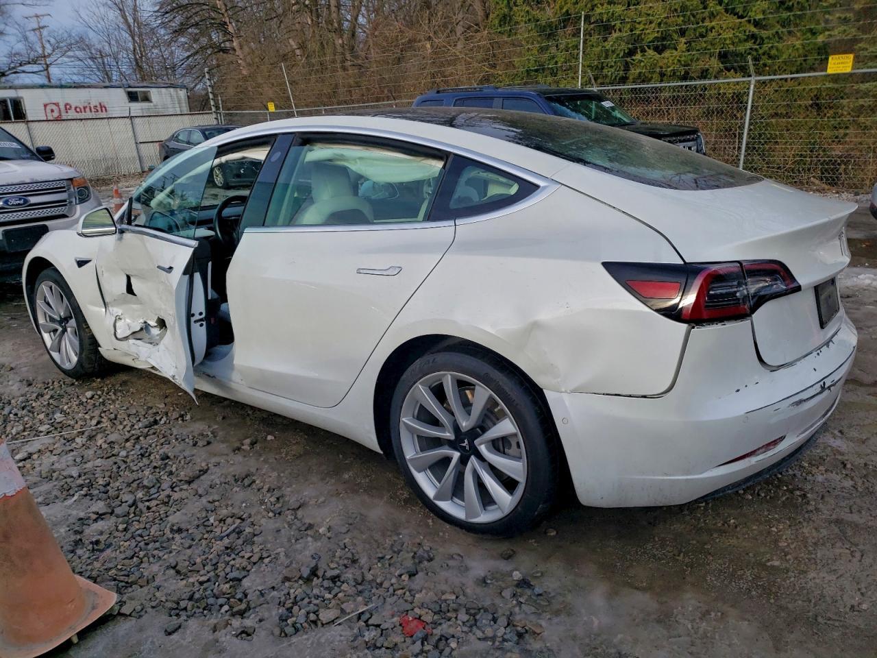 2019 TESLA MODEL 3