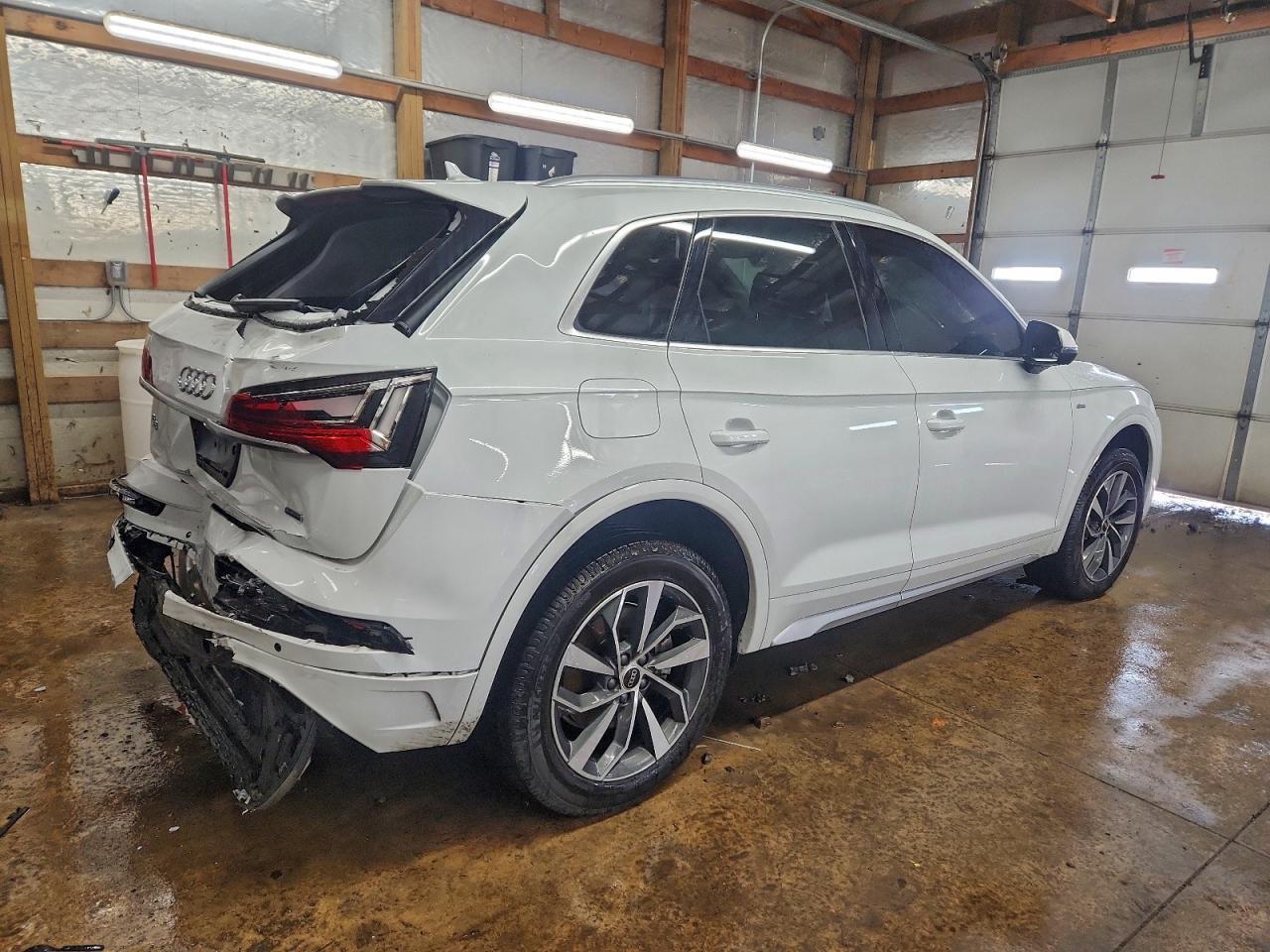 2022 AUDI Q5