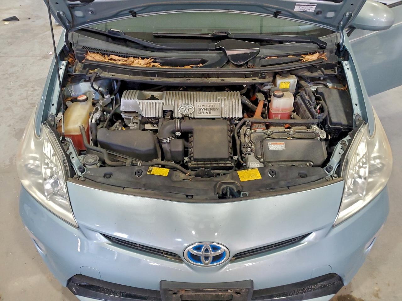 2015 TOYOTA PRIUS