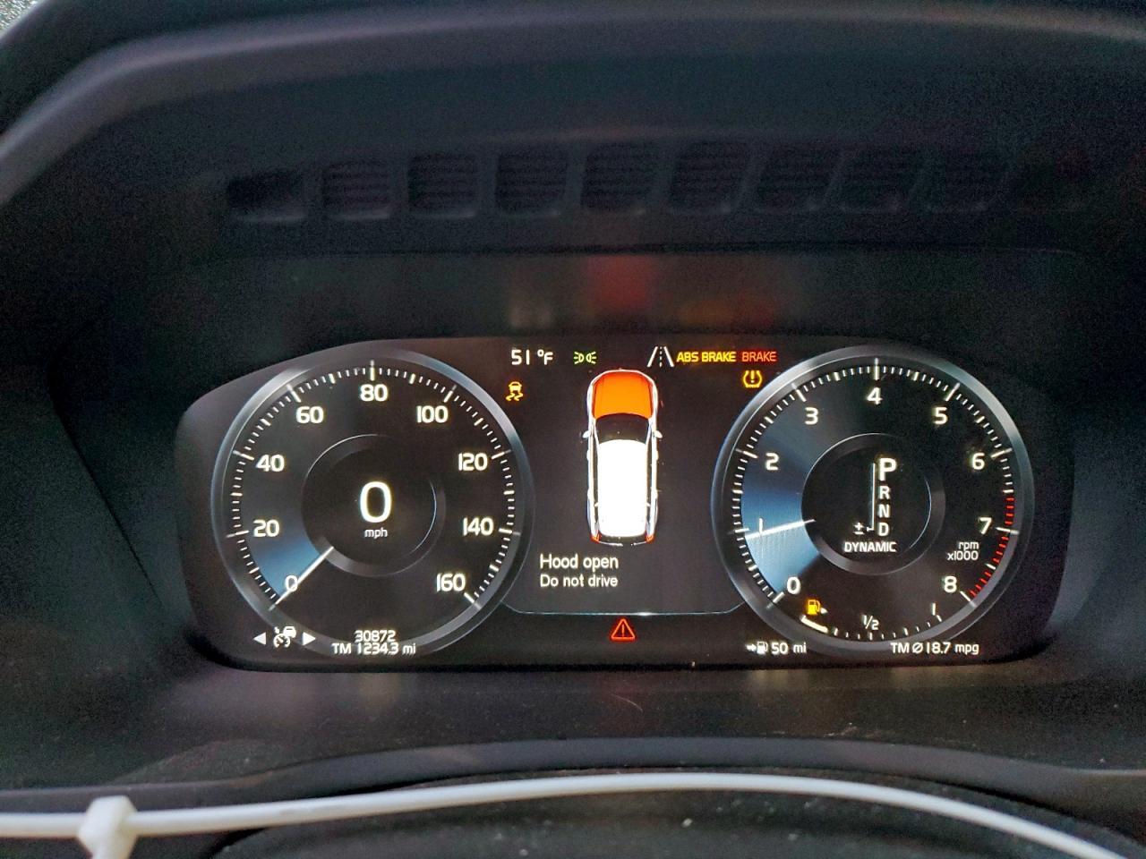 2021 VOLVO XC90