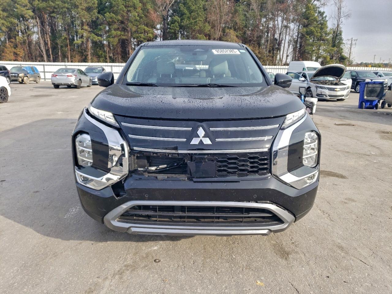 2025 MITSUBISHI outlander