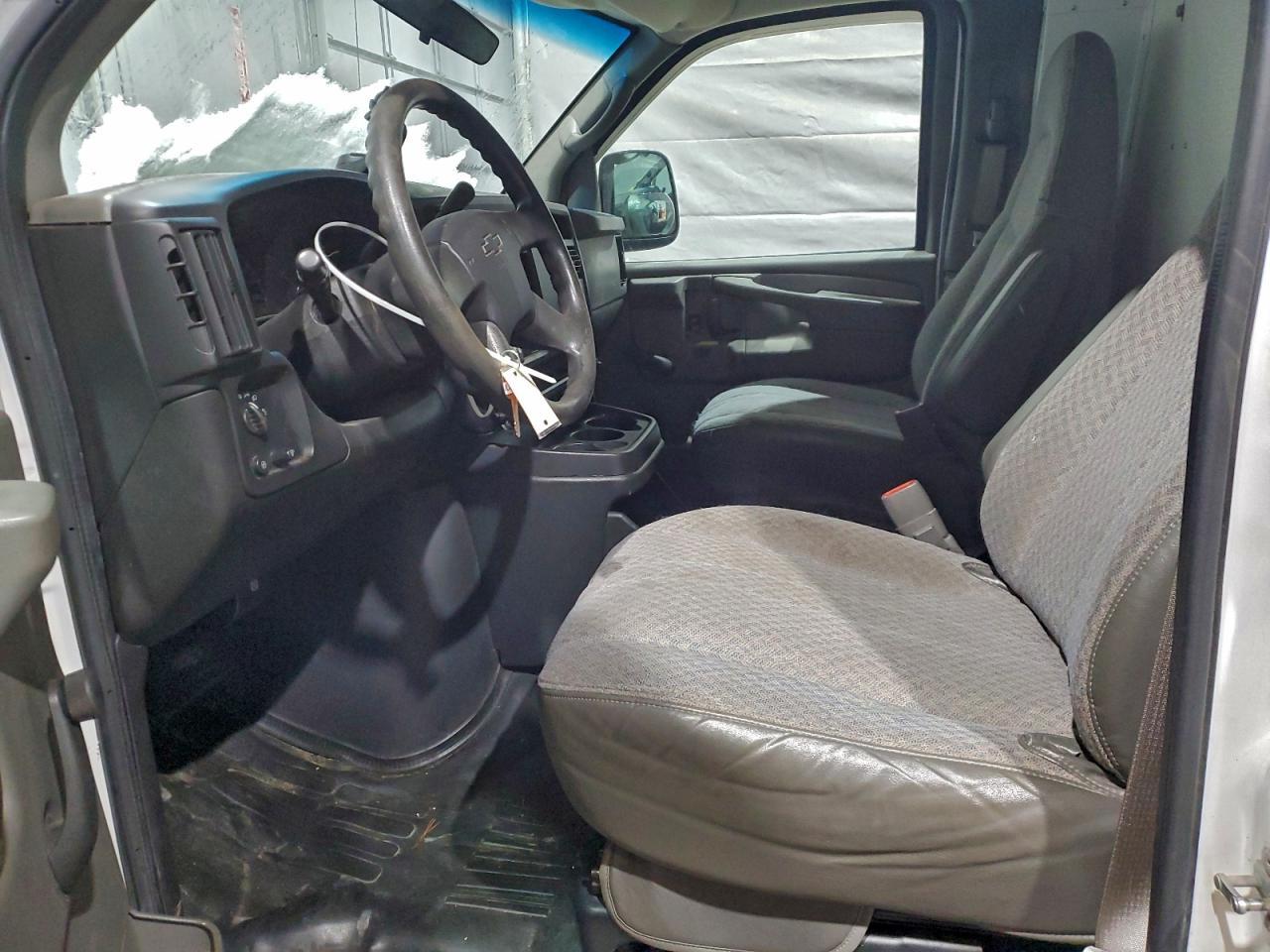 2005 CHEVROLET EXPRESS 2500