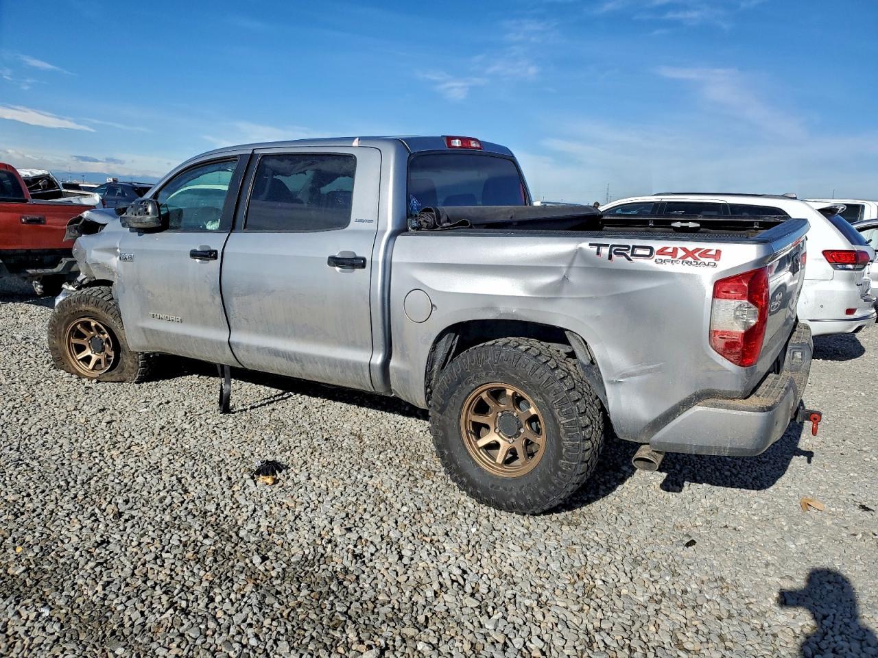 2015 TOYOTA TUNDRA