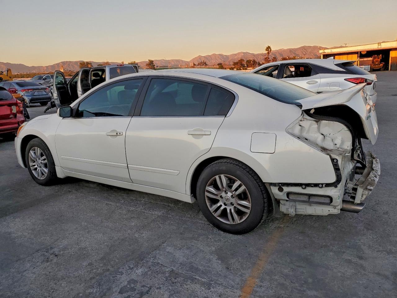 2012 NISSAN ALTIMA