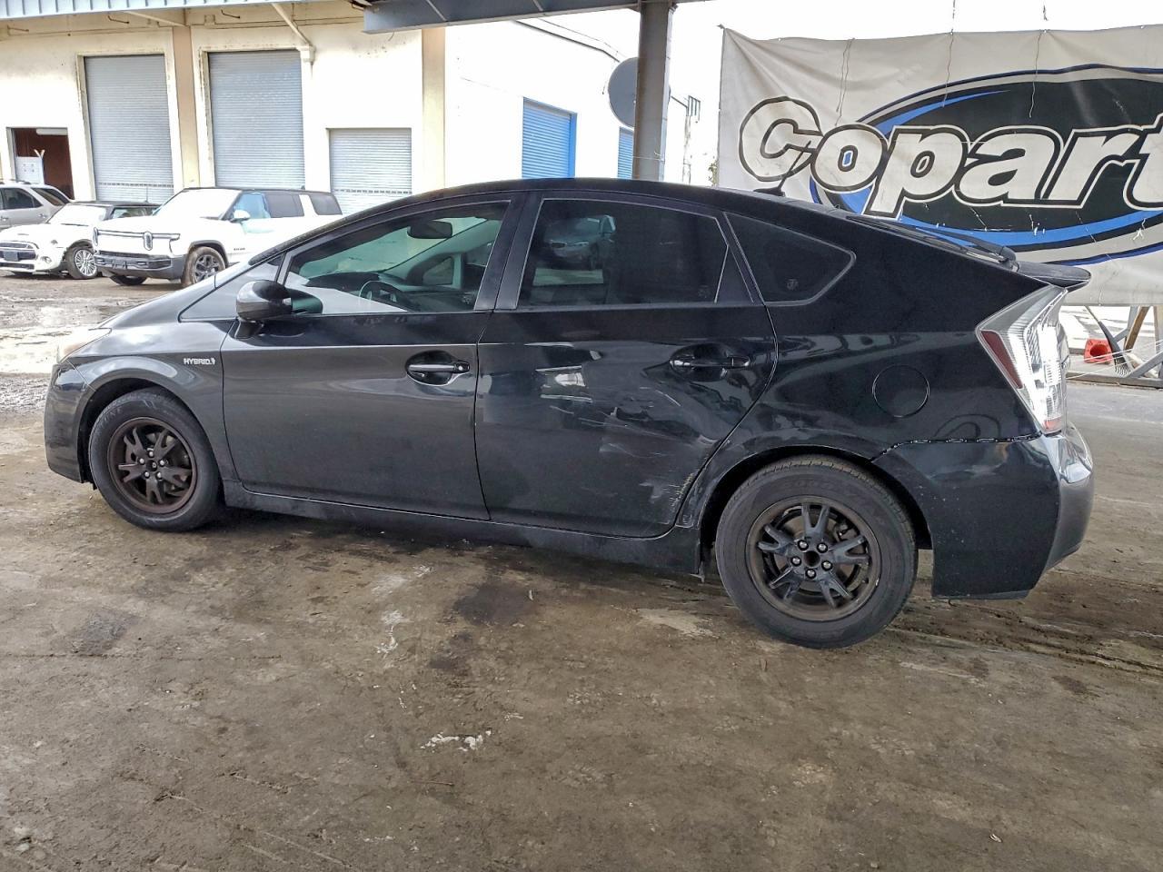 2011 TOYOTA PRIUS