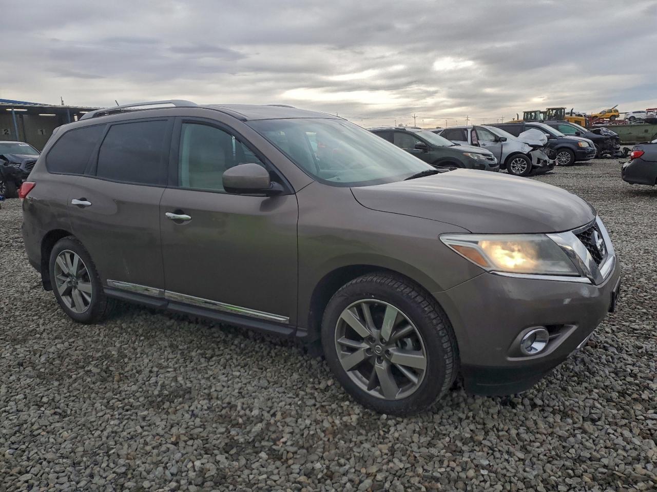 2013 NISSAN PATHFINDER