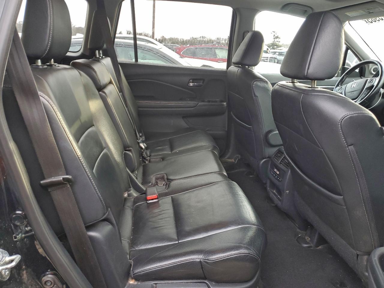 2016 HONDA PILOT