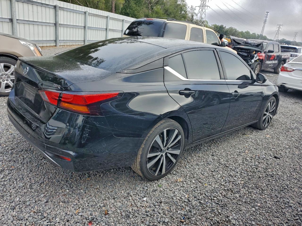 2021 NISSAN ALTIMA