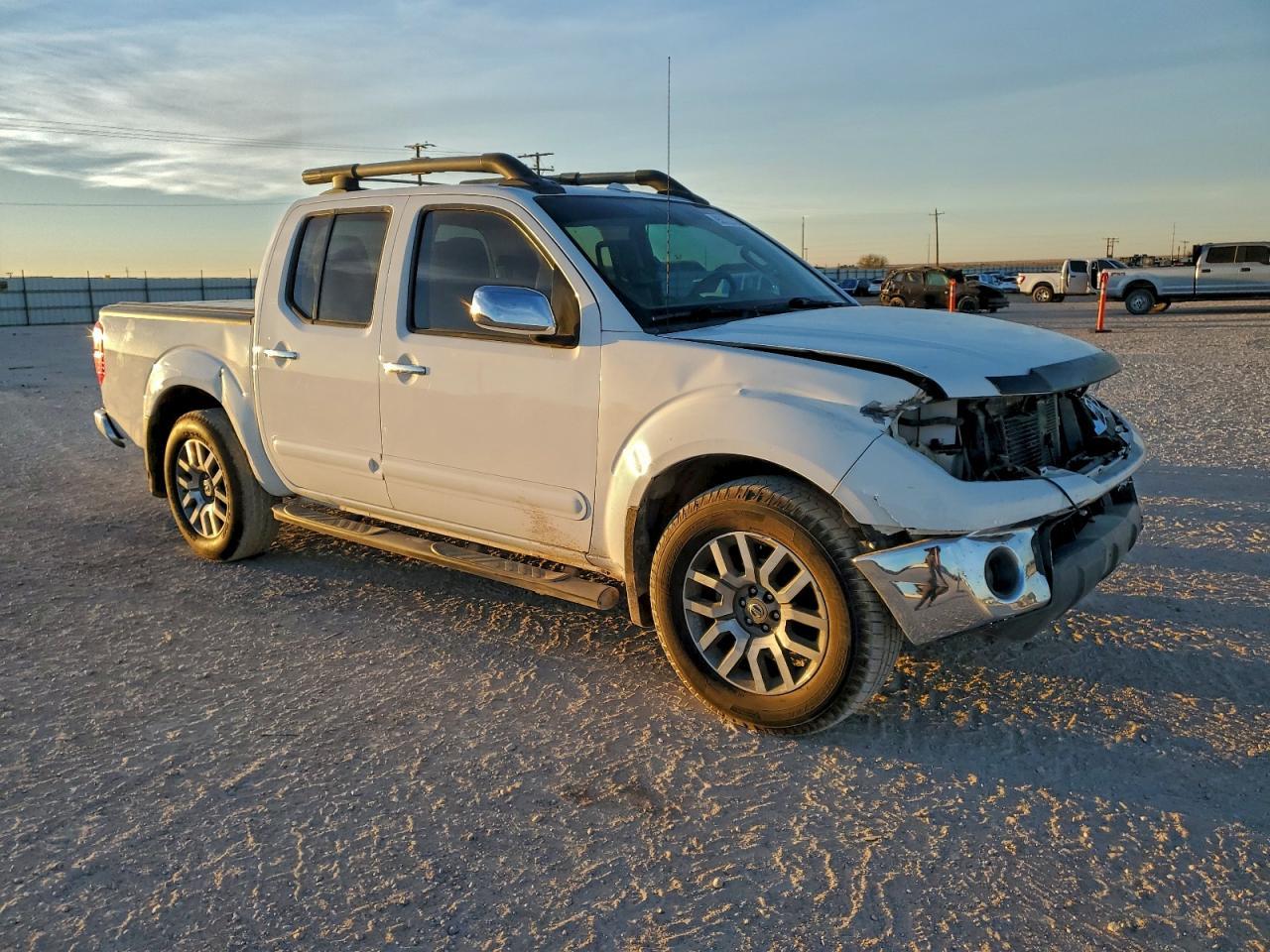 2012 NISSAN Frontier