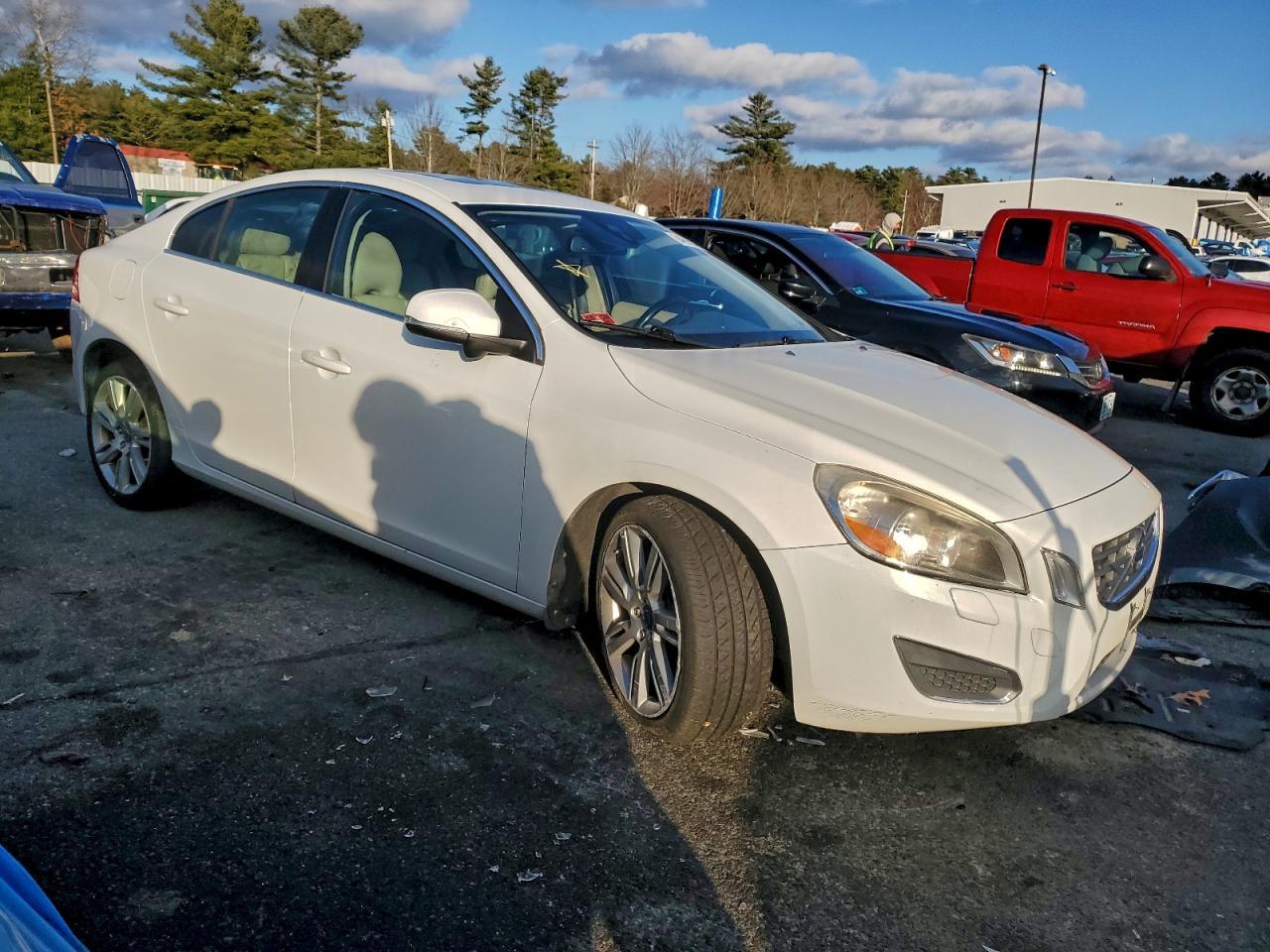 2013 VOLVO S60