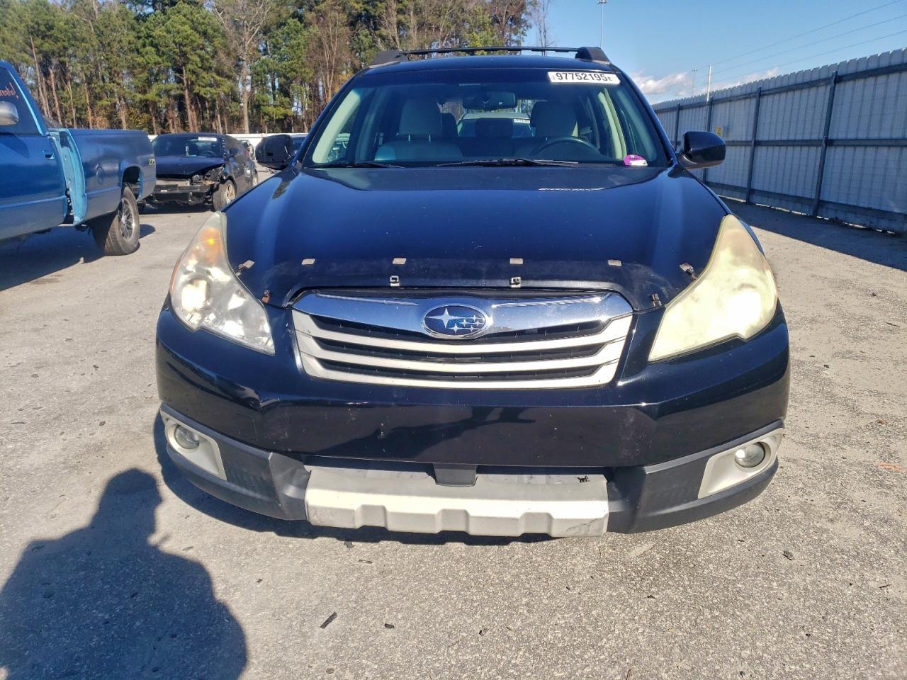 2010 SUBARU Outback