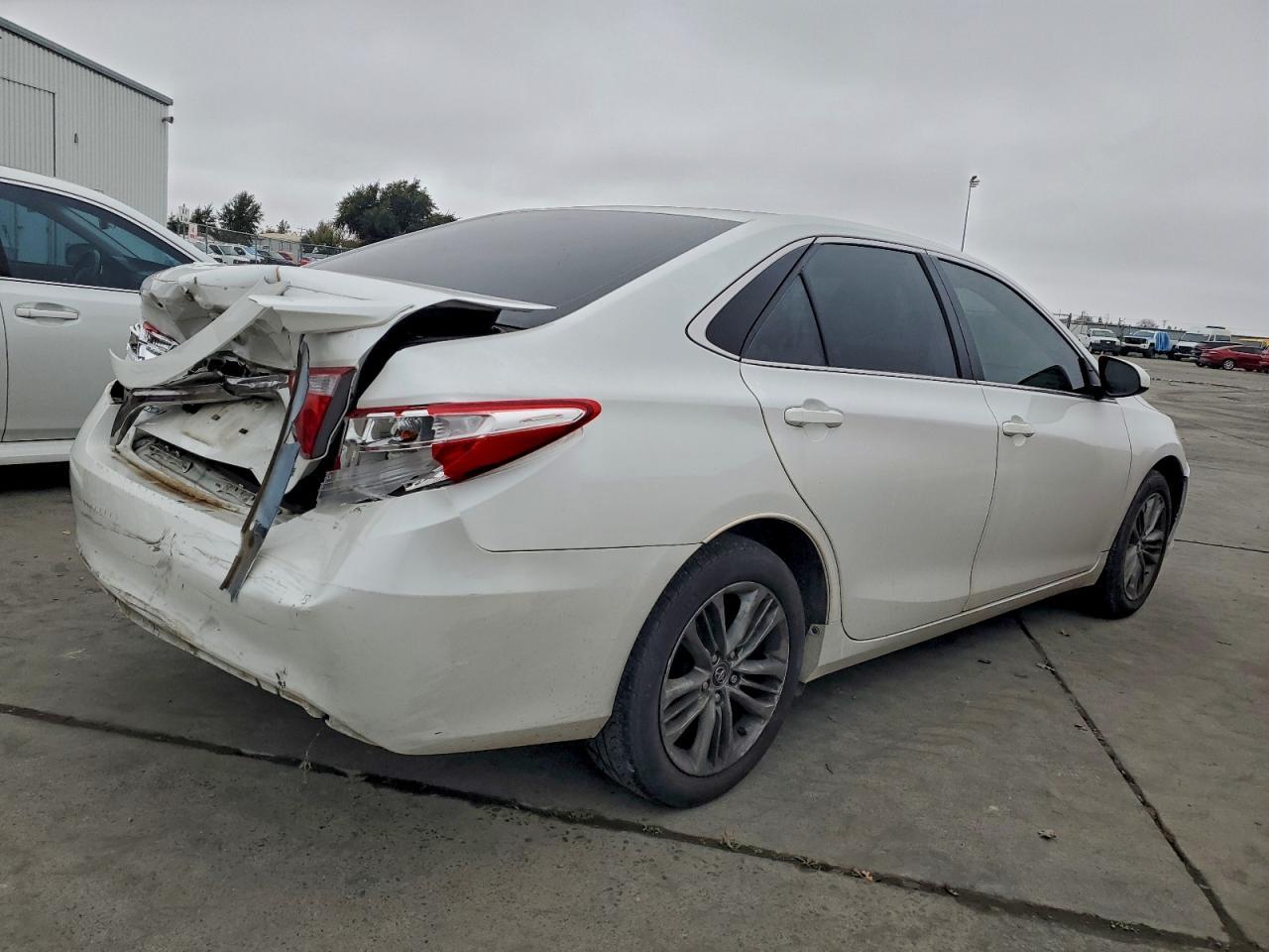 2017 TOYOTA CAMRY