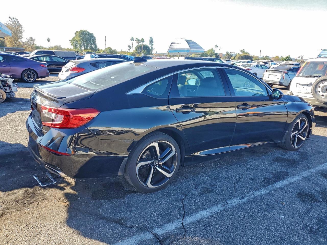 2019 HONDA ACCORD