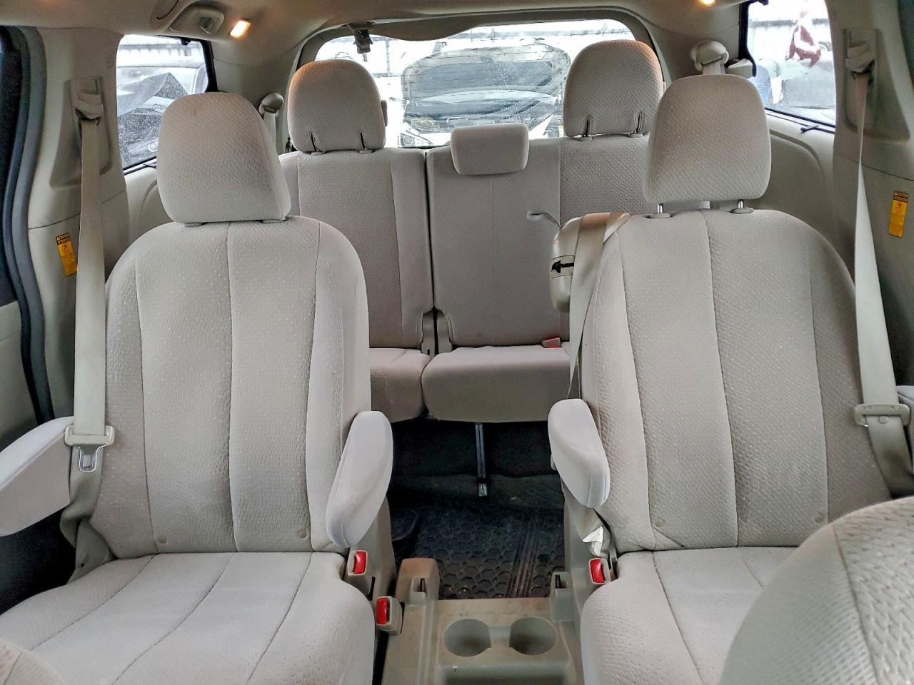 2014 TOYOTA SIENNA