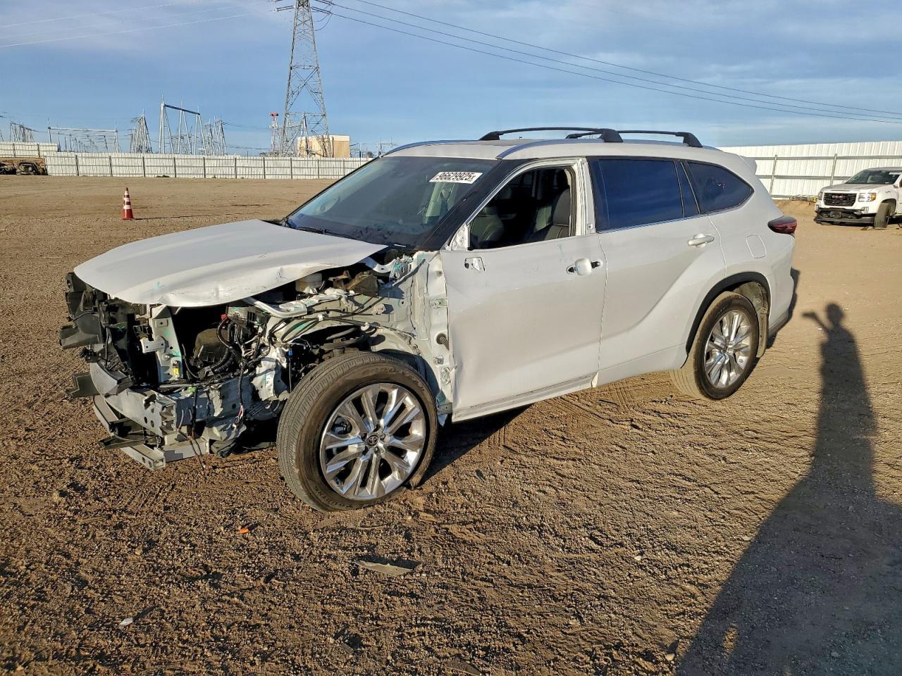 2024 TOYOTA HIGHLANDER