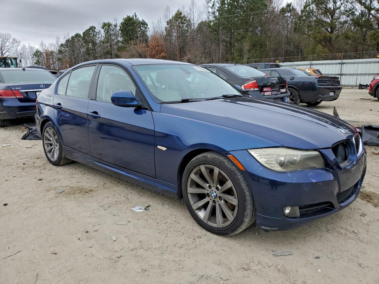 2011 BMW 3 SERIES