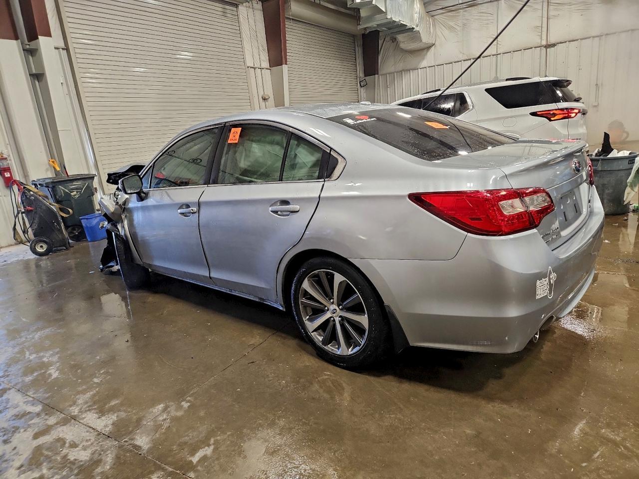 2015 SUBARU Legacy