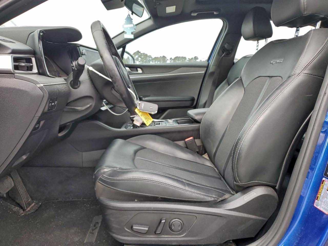 2022 KIA K5