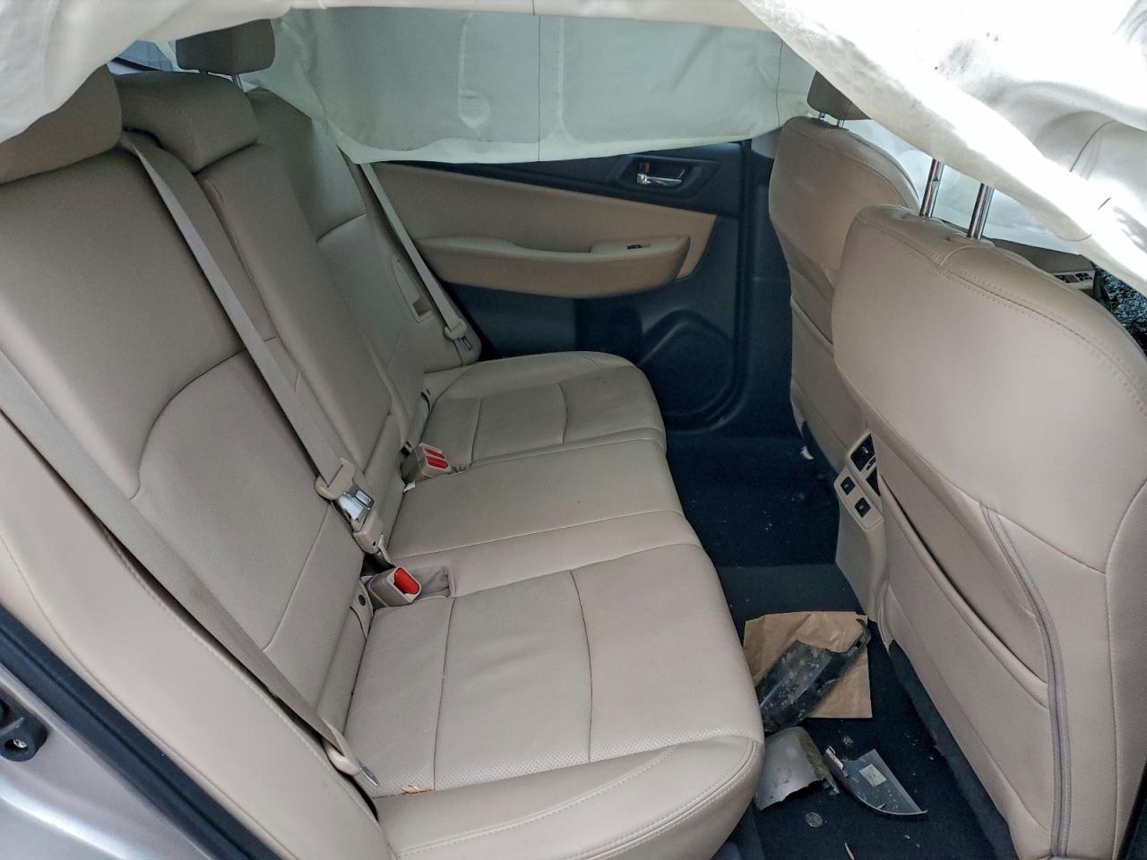 2017 SUBARU Outback
