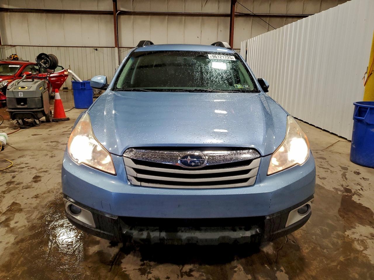 2011 SUBARU Outback