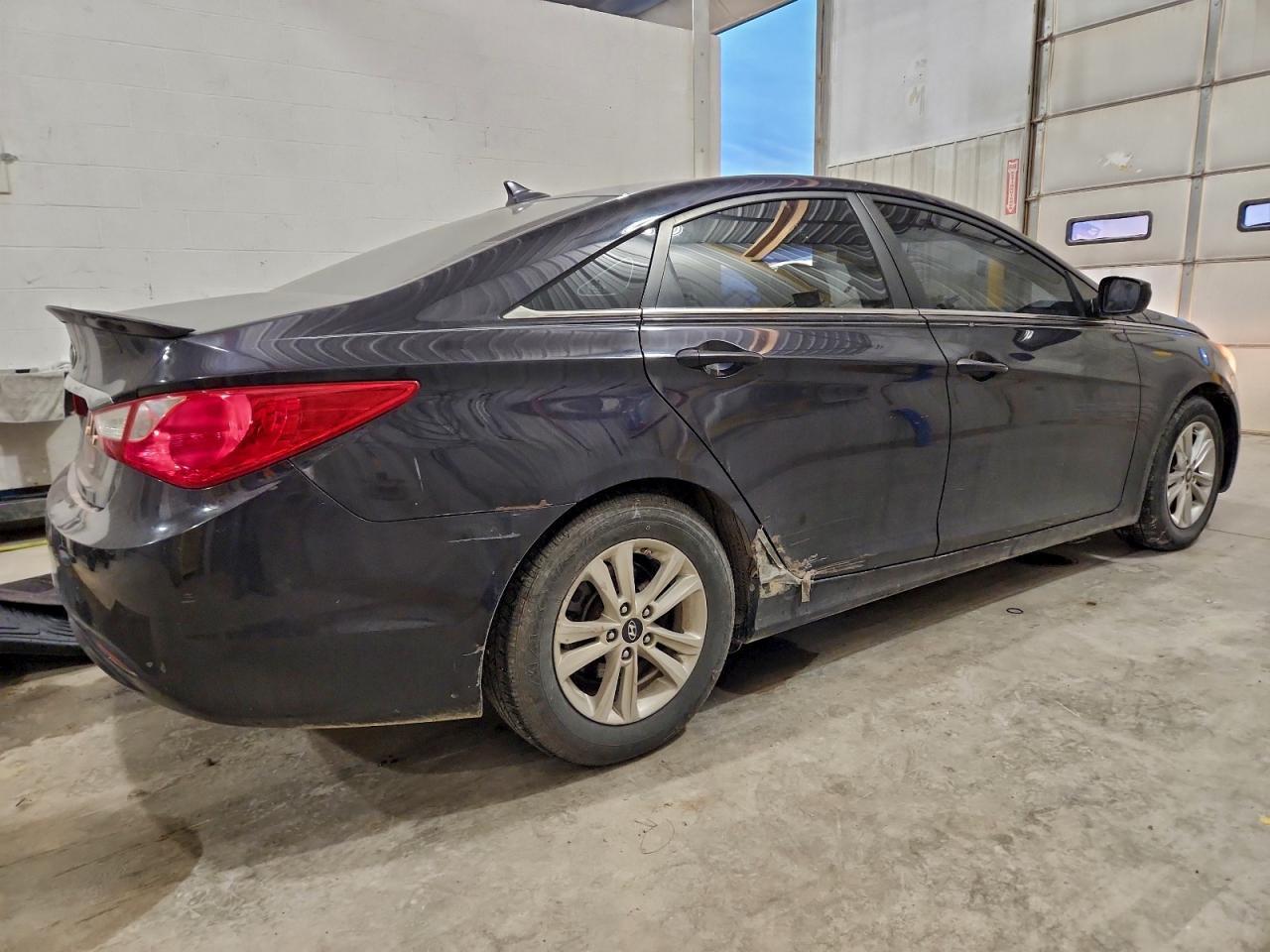 2011 HYUNDAI SONATA