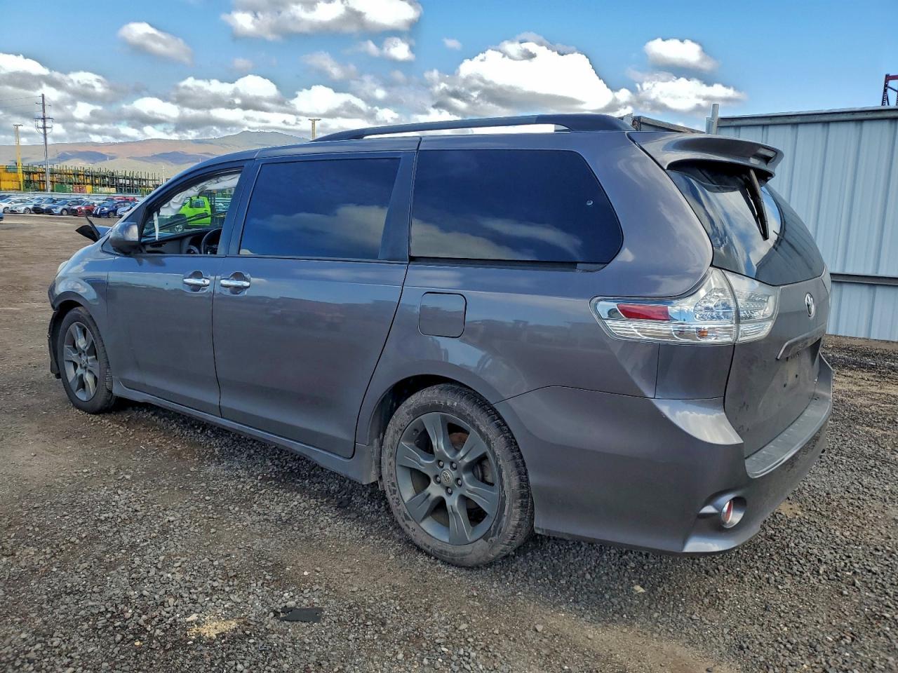 2015 TOYOTA SIENNA