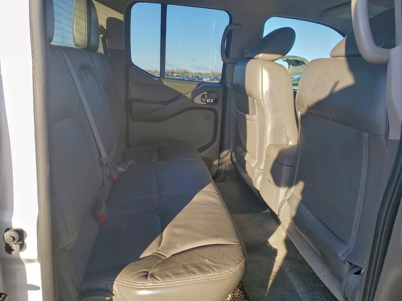 2012 NISSAN Frontier