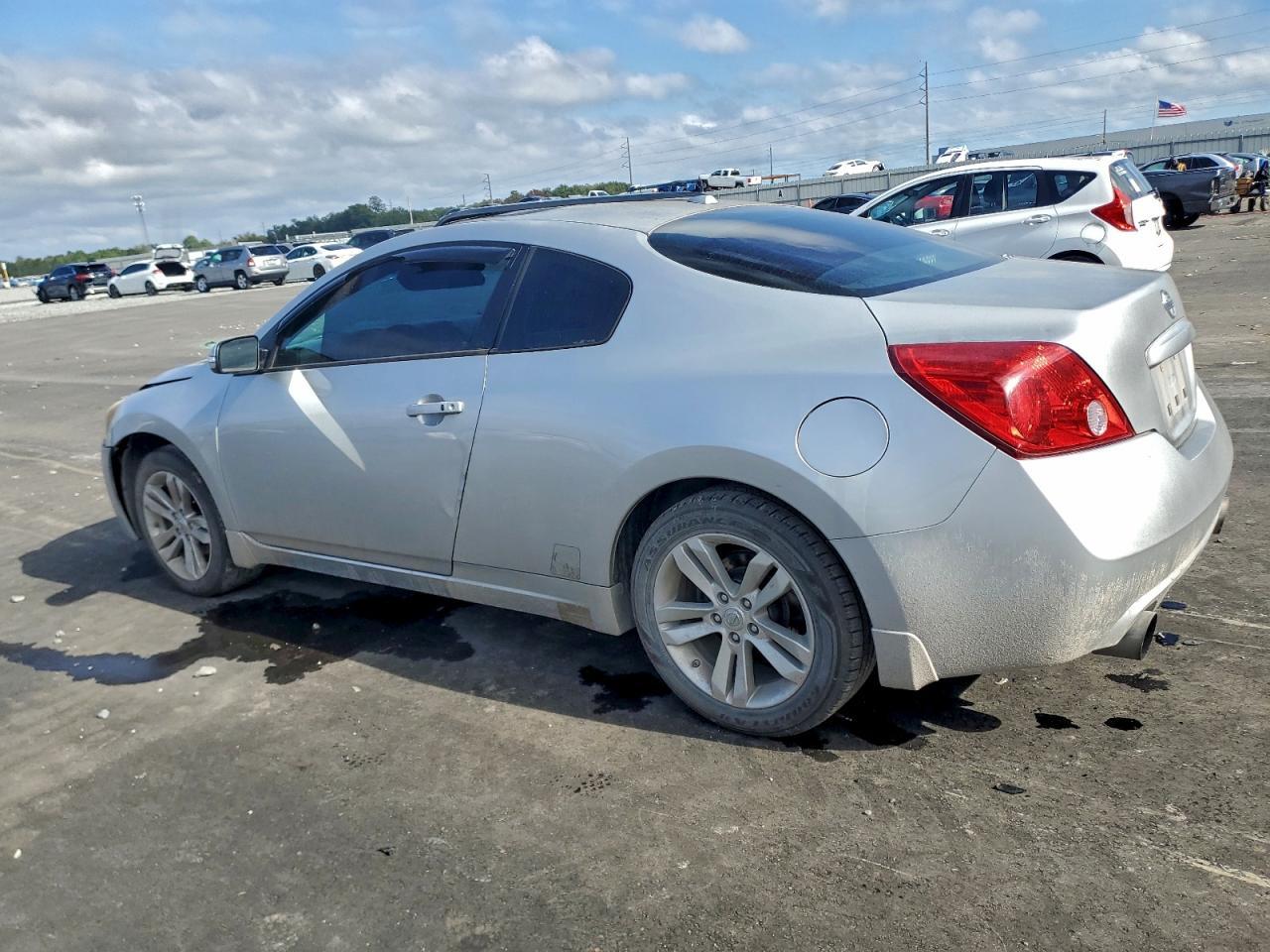 2012 NISSAN ALTIMA