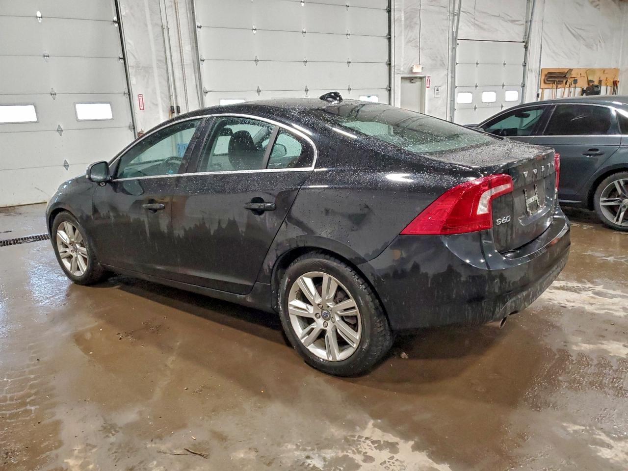 2013 VOLVO S60