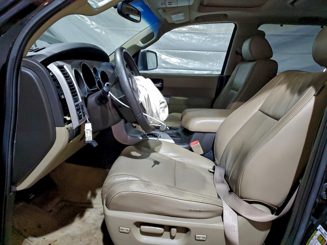 2008 TOYOTA Sequoia