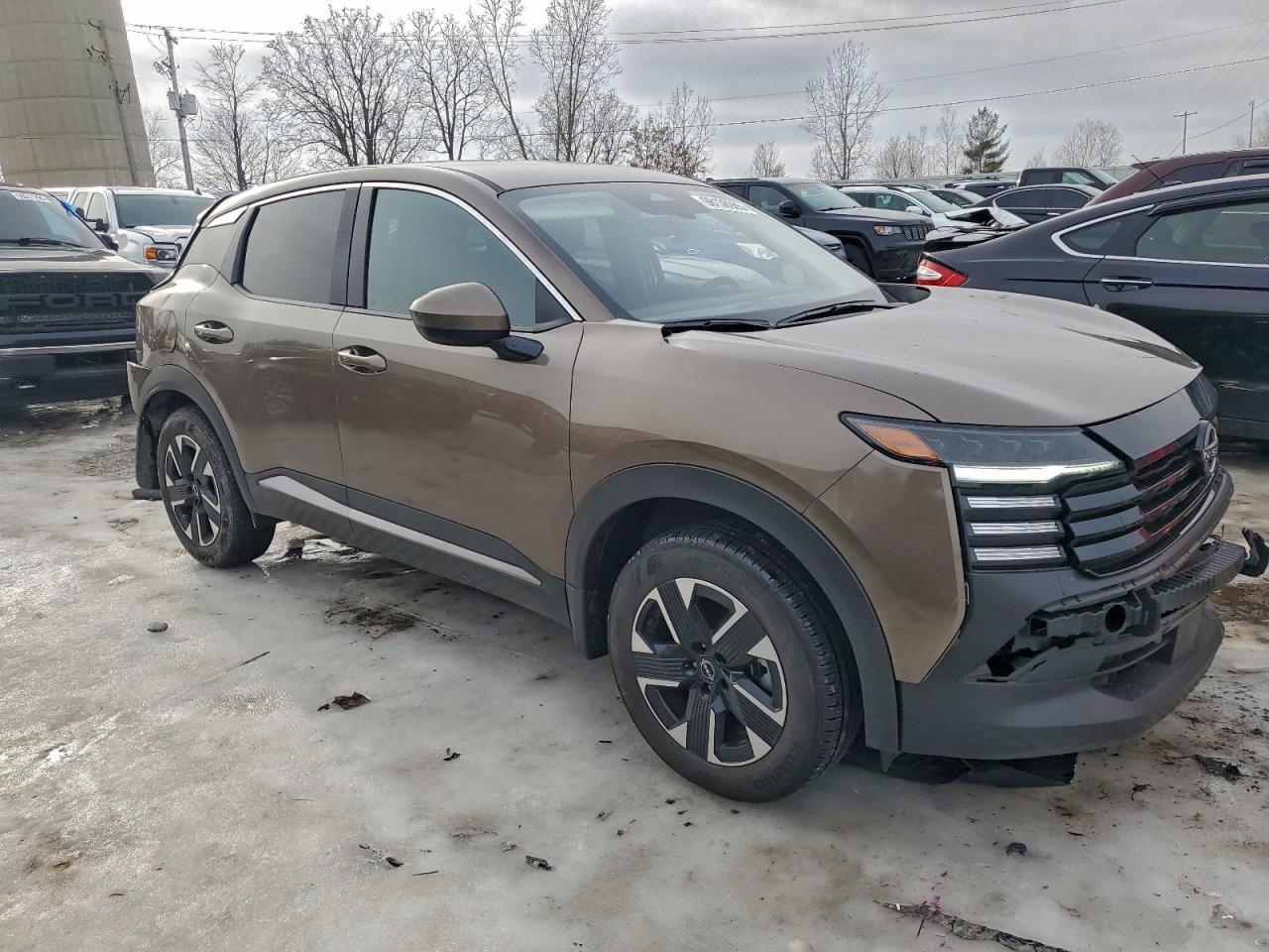 2025 NISSAN KICKS