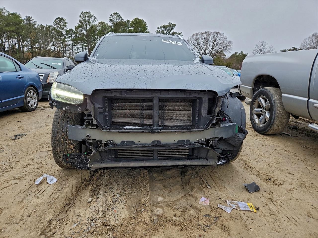 2016 VOLVO XC90
