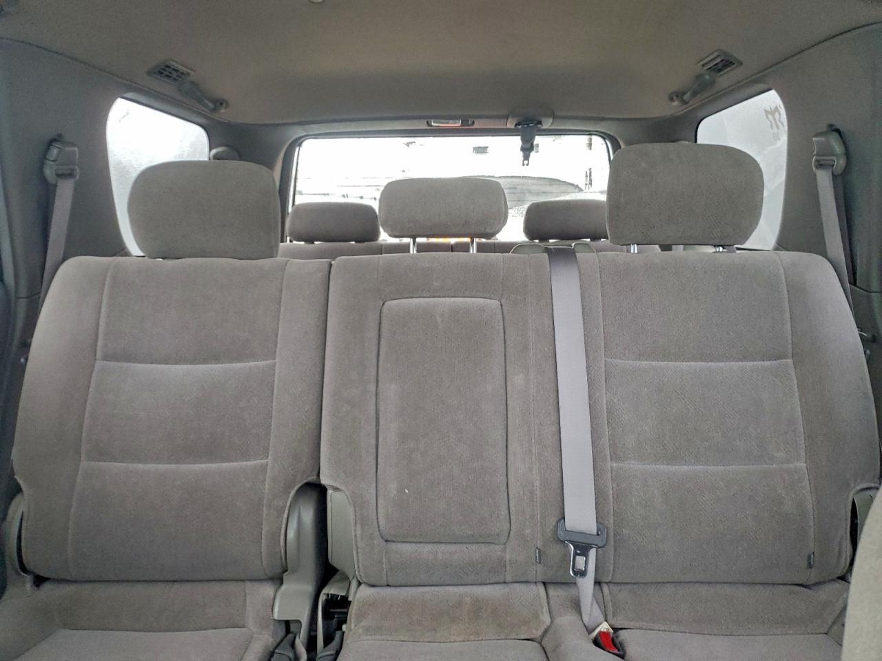 2002 TOYOTA Sequoia