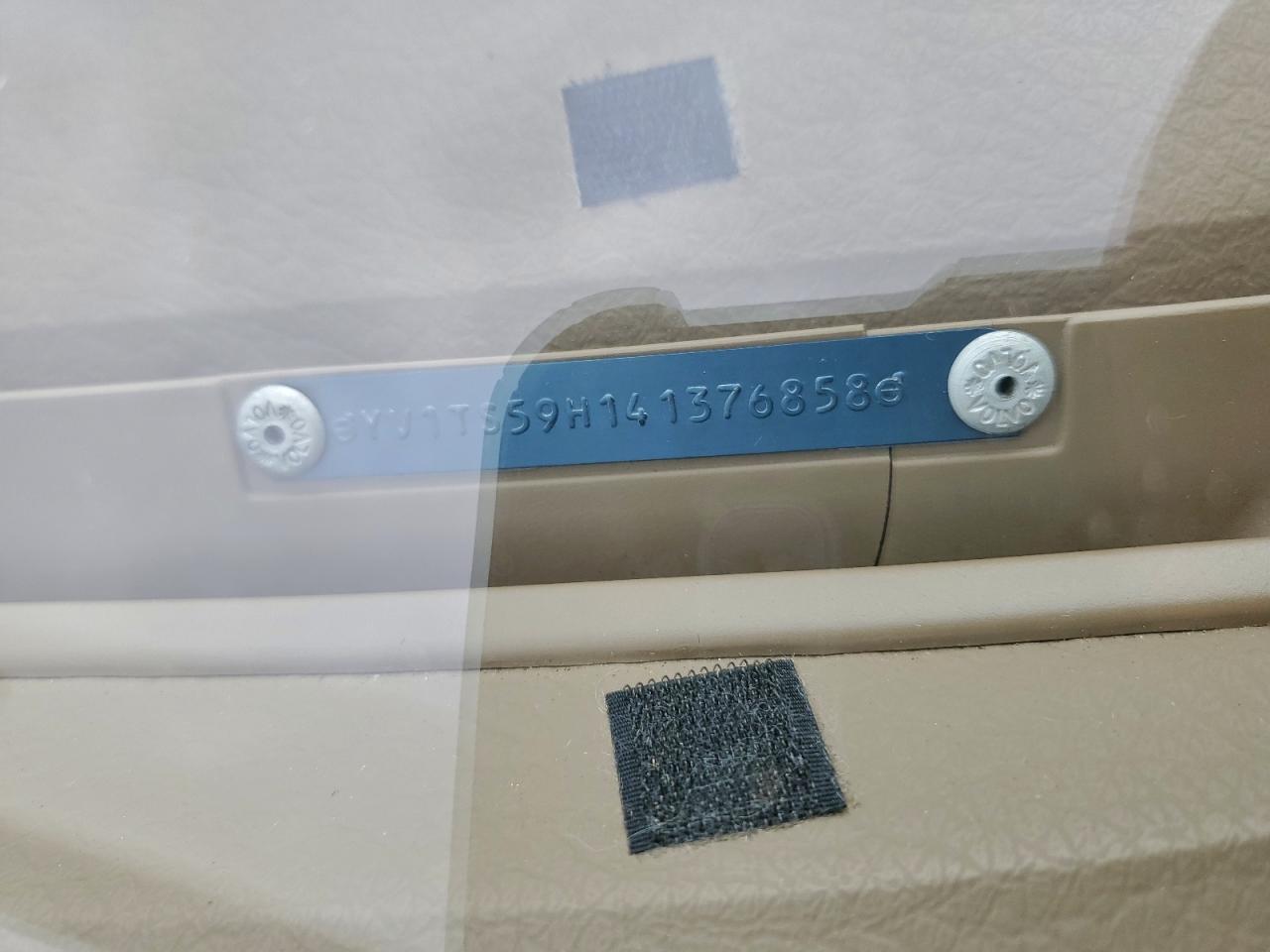 2004 VOLVO S80