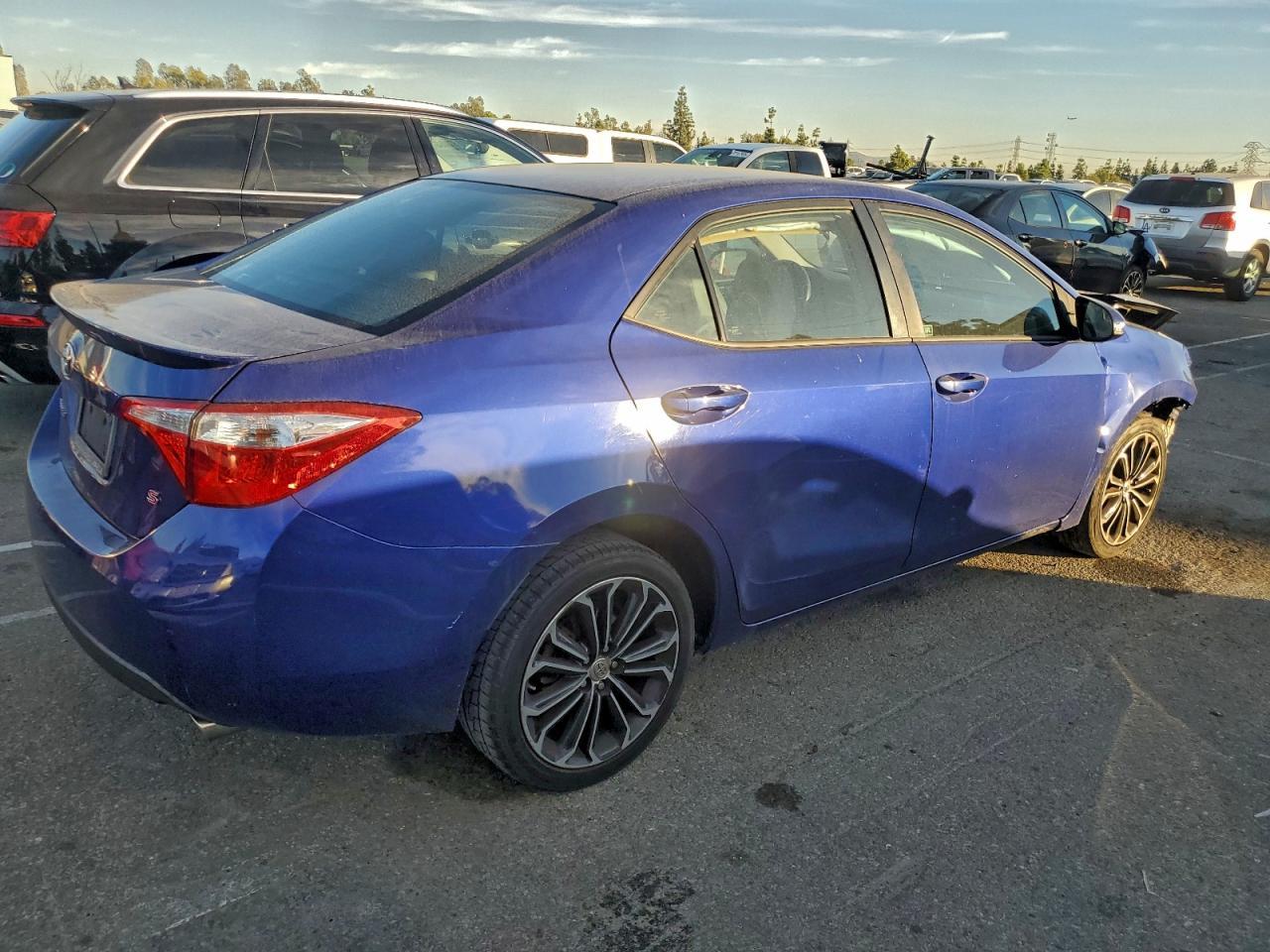 2016 TOYOTA COROLLA