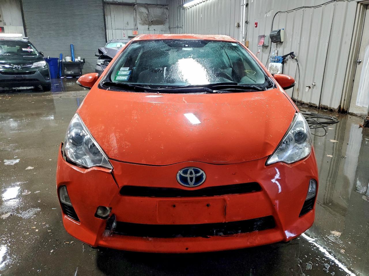 2012 TOYOTA Prius c
