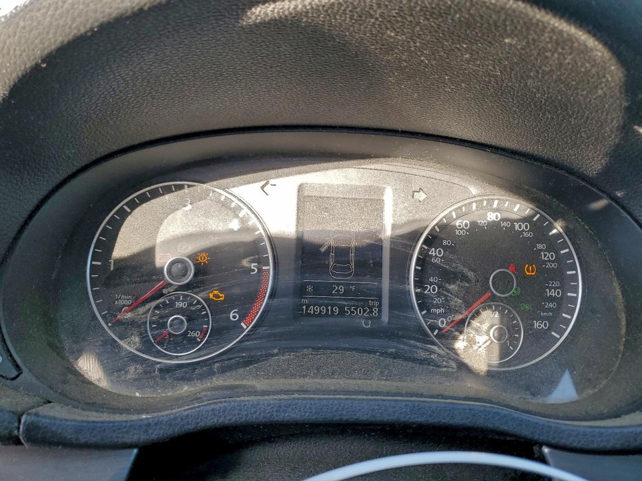 2014 VOLKSWAGEN Passat