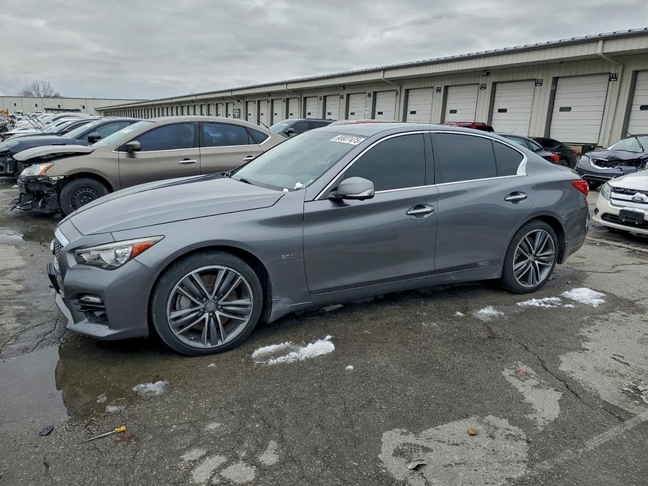 2016 INFINITI Q50