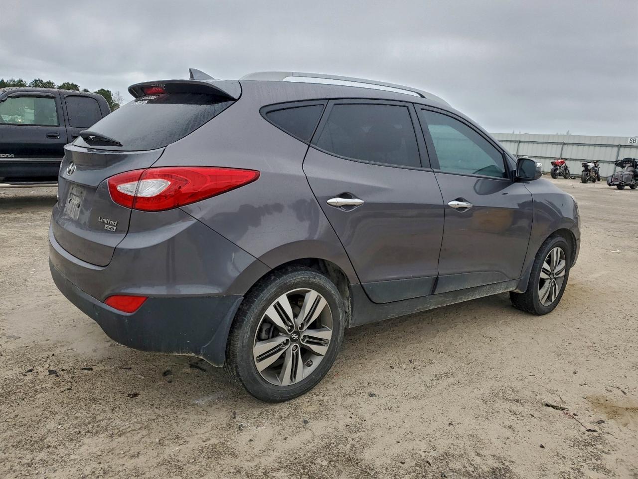 2015 HYUNDAI TUCSON
