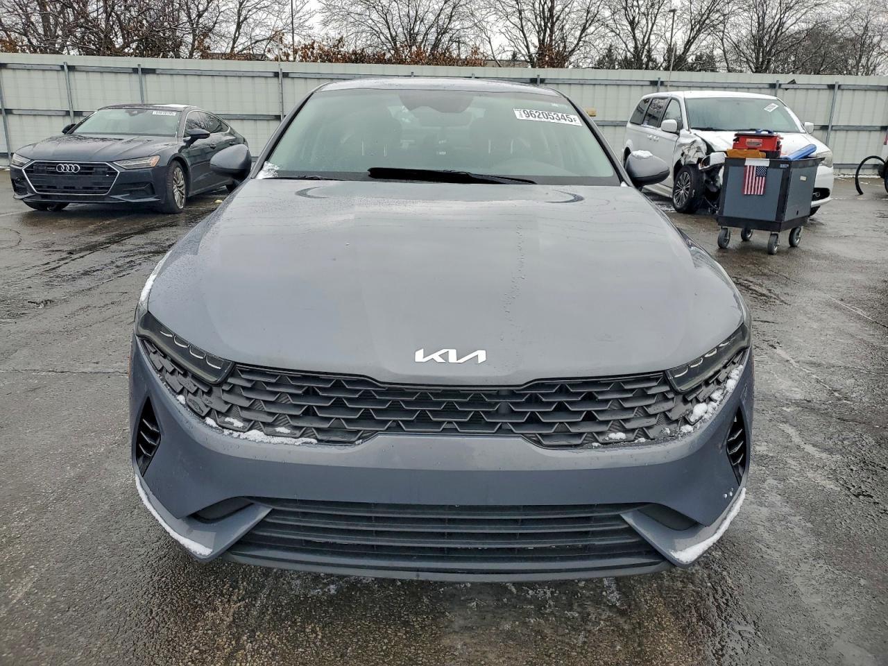 2022 KIA K5